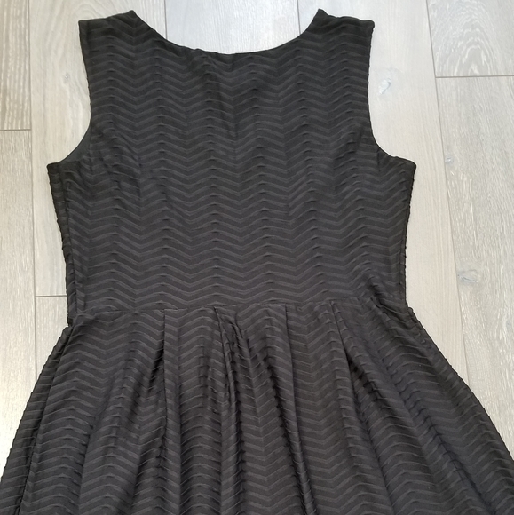 Little Black Dress Size 8 - Picture 2 of 3
